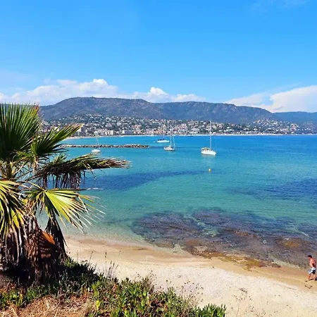 Mazet Tahiti Parc Apartment Le Lavandou