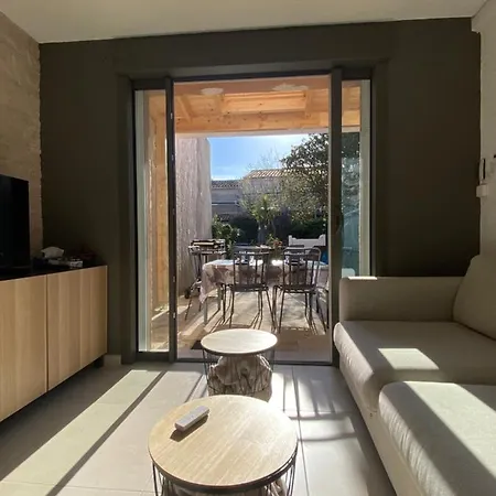 Mazet Tahiti Parc * Le Lavandou